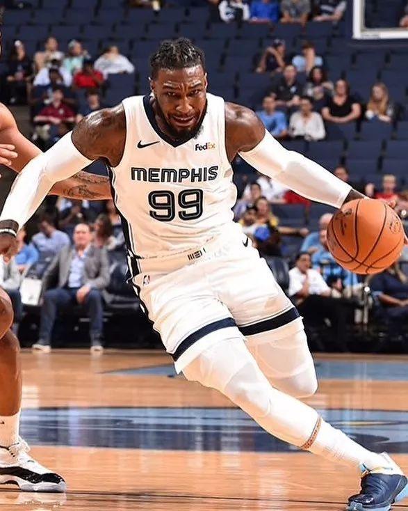 包含西亚卡姆在IG比赛中比分优势明显，比分优势明显引发热议！的词条