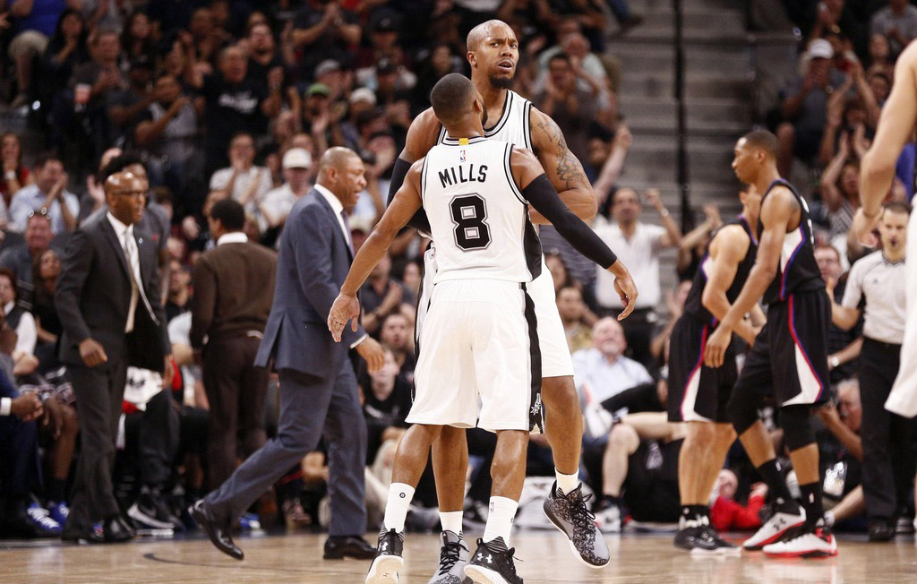 AYX-蒂姆连续十场比赛得分超过关键助攻，快船挑战极限！的简单介绍