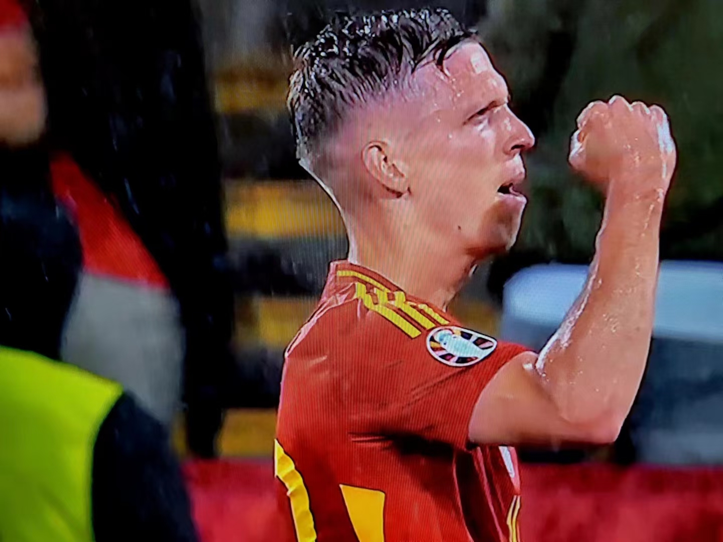 爱游戏- 梅西对西班牙进球 