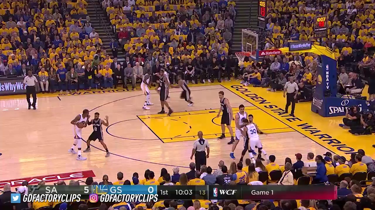 爱游戏体育-库里回归赛场，出色防守首场状态亮眼，DWG观众沸腾！的简单介绍